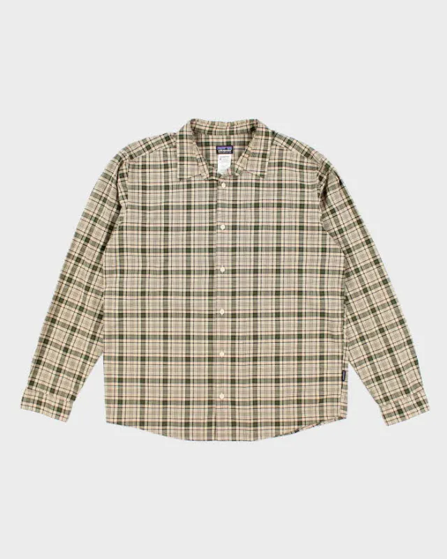 Vintage 2000's Patagonia Patterned Button Up Shirt - M sold by Rokit
