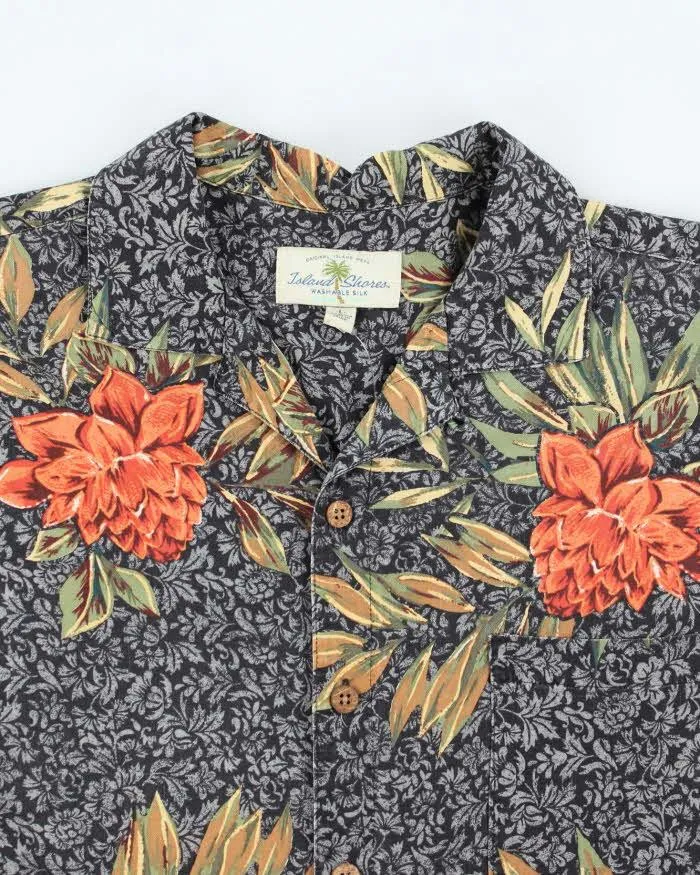 Vintage Island Shores Silk Hawaiian Shirt - L sold by Rokit product image thumbnail 3