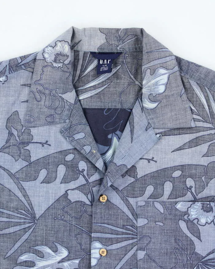 Vintage 2000's GAP Button Up Hawaiian Shirt - L sold by Rokit product image thumbnail 3