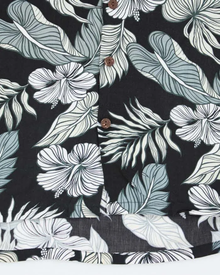 Vintage Hilo Hattie Oversized Hawaiian Shirt - L sold by Rokit product image thumbnail 4