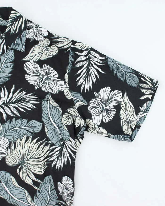 Vintage Hilo Hattie Oversized Hawaiian Shirt - L sold by Rokit product image thumbnail 5