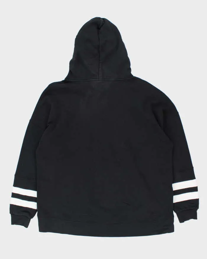 Vintage 2000's Burberry Striped Oversized Hoodie - L sold by Rokit product image thumbnail 2