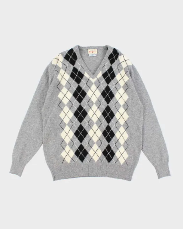 Vintage Alan Paine Pringle Patterned Wool V-Neck Knit Jumper - L sold by Rokit
