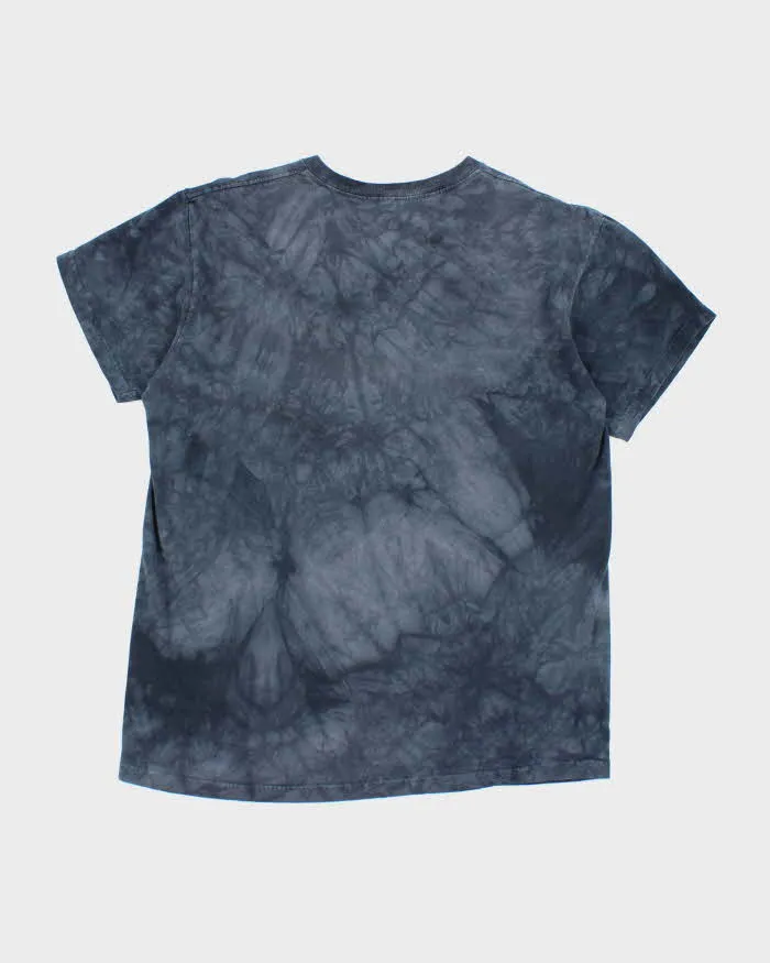 Vintage 00s The Mountain Dolphin Graphic T-Shirt - M sold by Rokit product image thumbnail 2