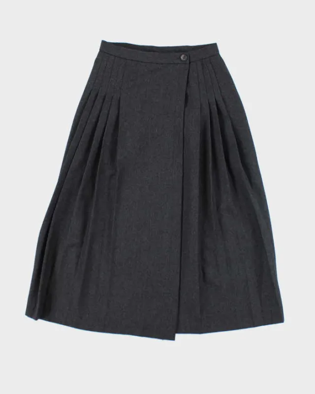 Vintage Jones New York Grey Wool Pleated Skirt - XS sold by Rokit