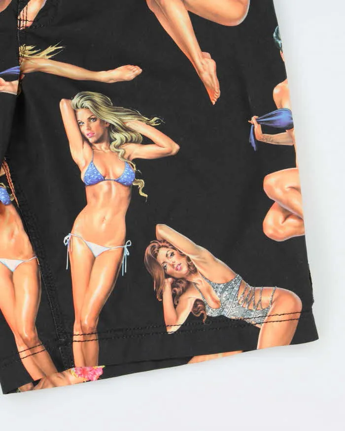 Vintage 2000's Bilabong Pin Up Girl Print Board Shorts - W34 L10 sold by Rokit product image thumbnail 5