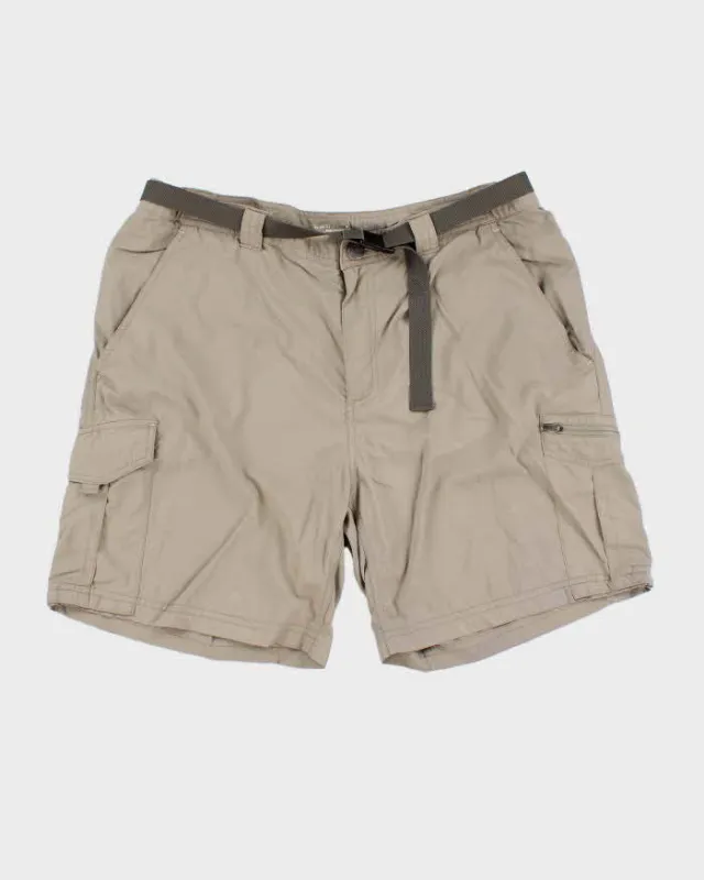 Y2k 00s Columbia Grey Shorts - W38 sold by Rokit