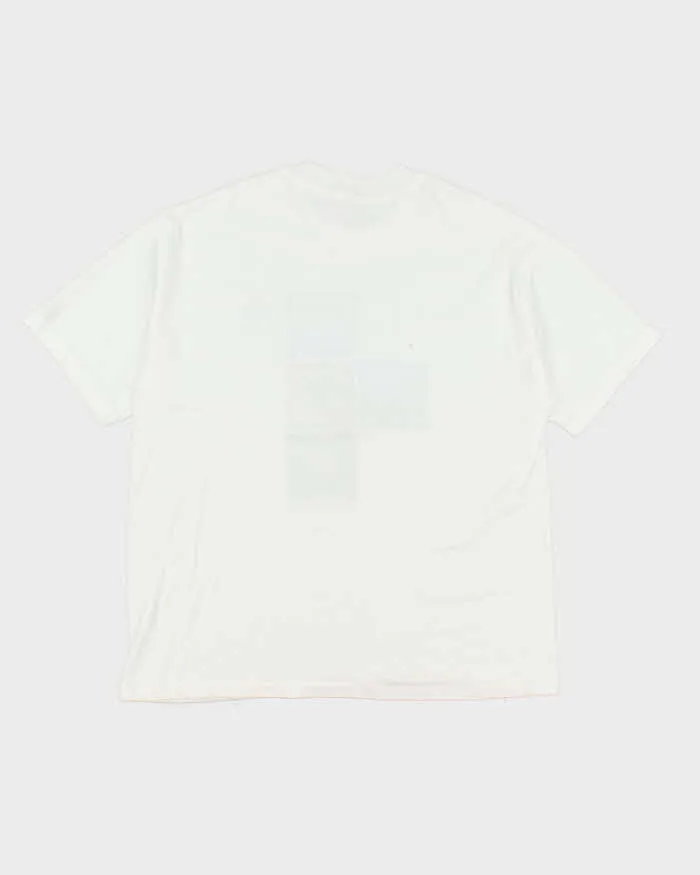 Vintage 90's Hilton Hotel & Casino Graphic T-Shirt - XL sold by Rokit product image thumbnail 2