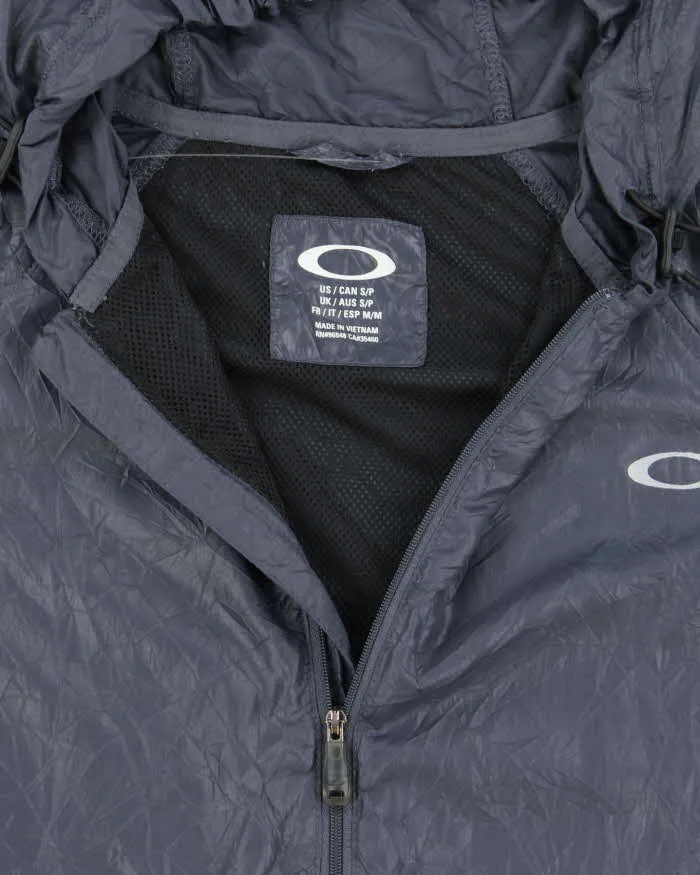 Vintage 2000's Oakley Lightweight Hooded Shell Jacket - S sold by Rokit product image thumbnail 5