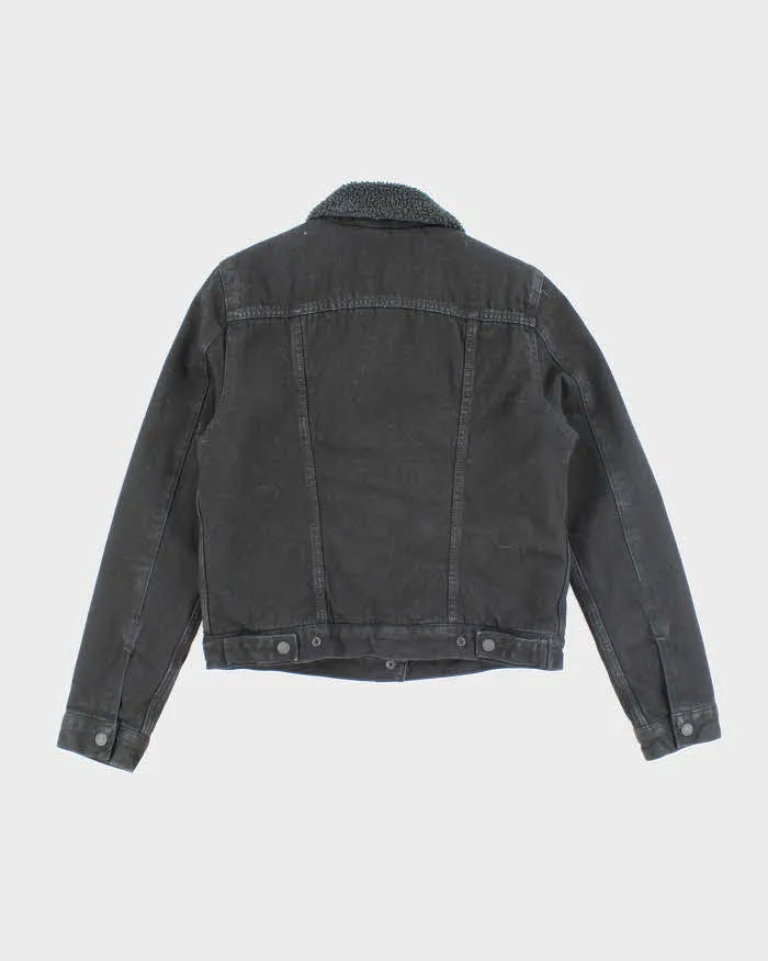 Vintage 2000's Levi's Fleeced Lined Black Wash Denim Jacket - M sold by Rokit product image thumbnail 2
