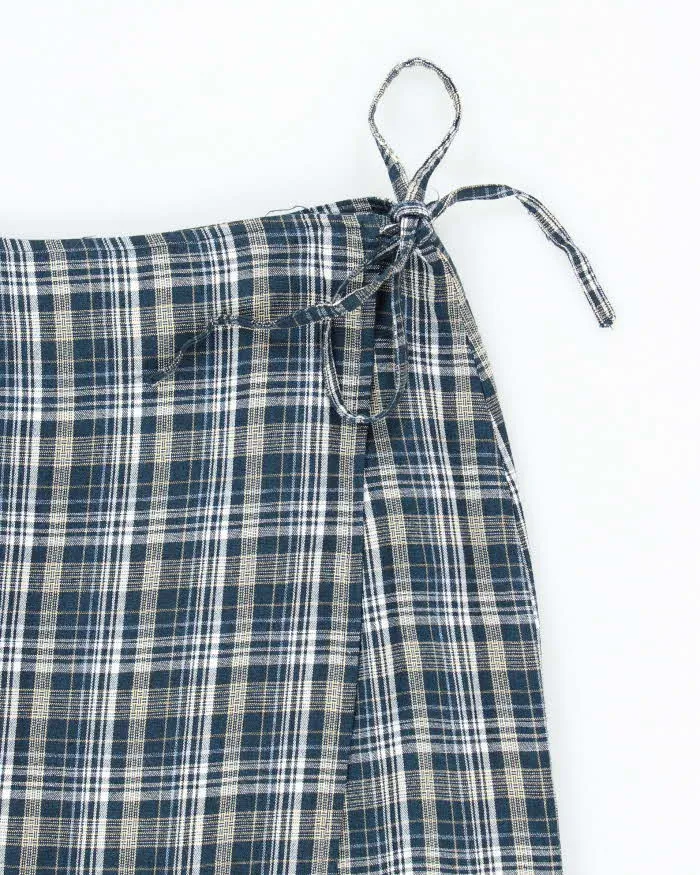 Vintage 90s Geoffrey Beene Checked Wrap Skirt - XS sold by Rokit product image thumbnail 3