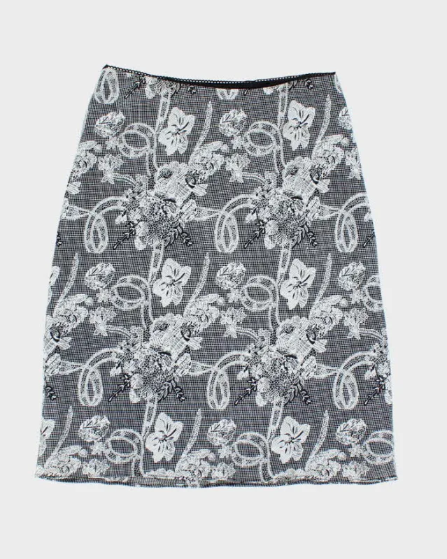 Vintage 90s Chapter One Pattern Skirt - S sold by Rokit