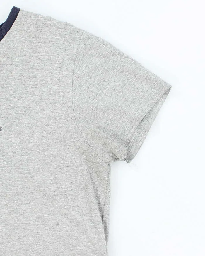 Vintage 2000's Ralph Lauren Polo Jeans V-neck T-Shirt - L sold by Rokit product image thumbnail 4