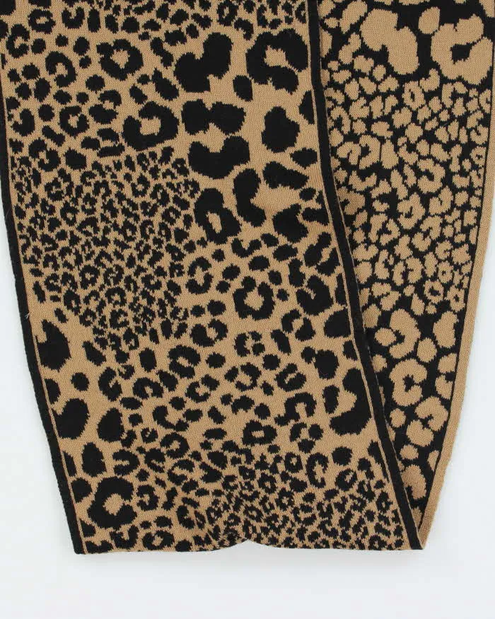 Deadstock Vintage Y2k 00s Michael Kors Leopard Print Snood sold by Rokit product image thumbnail 5