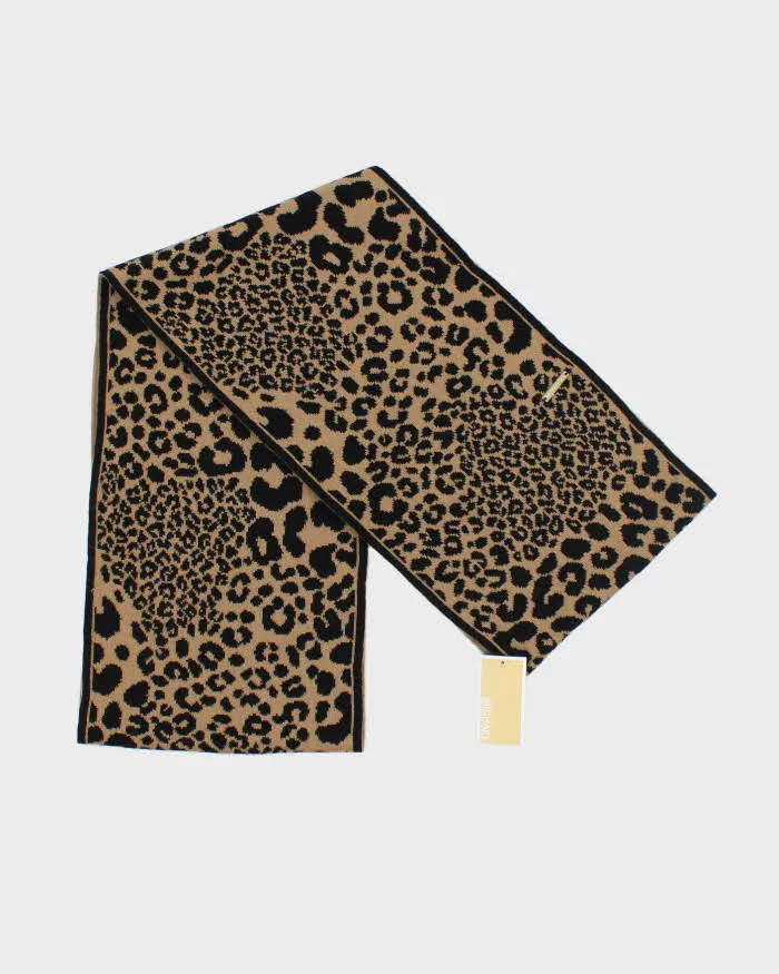 Deadstock Vintage Y2k 00s Michael Kors Leopard Print Snood sold by Rokit product image thumbnail 2