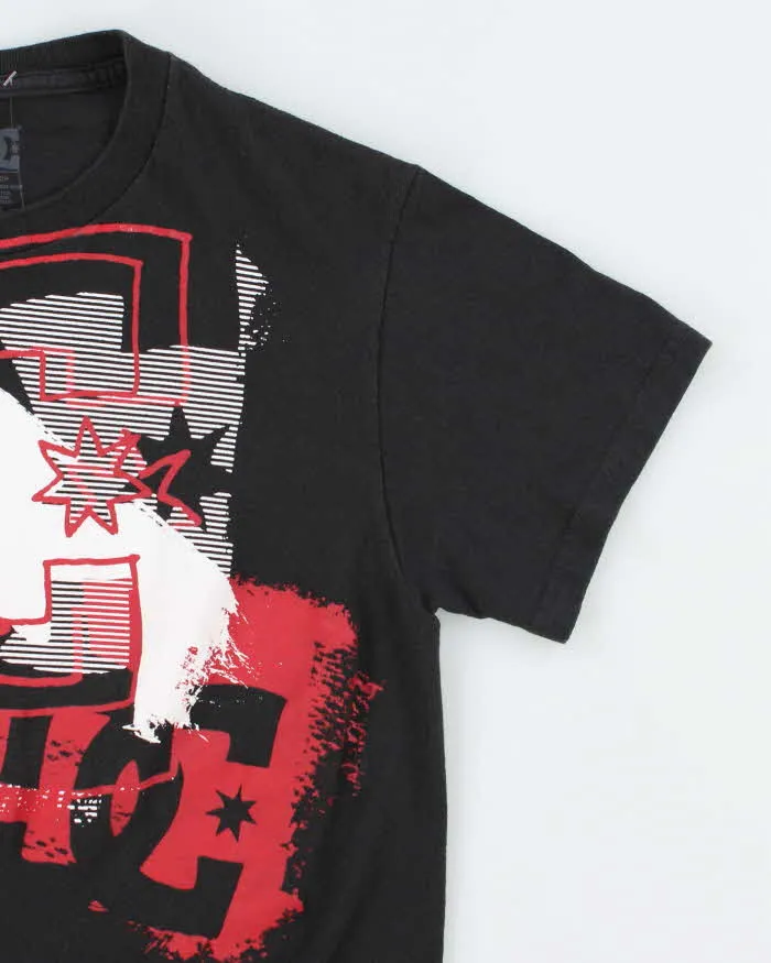 Vintage 2000's DC Shoe Co. Big Spray Paint Logo T-Shirt - S sold by Rokit product image thumbnail 4