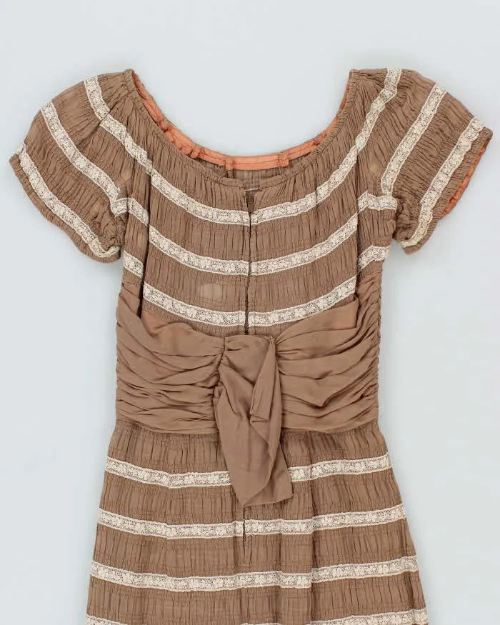 Vintage 50s Brown Lace Ruches Waist Dress - XS sold by Rokit product image thumbnail 4