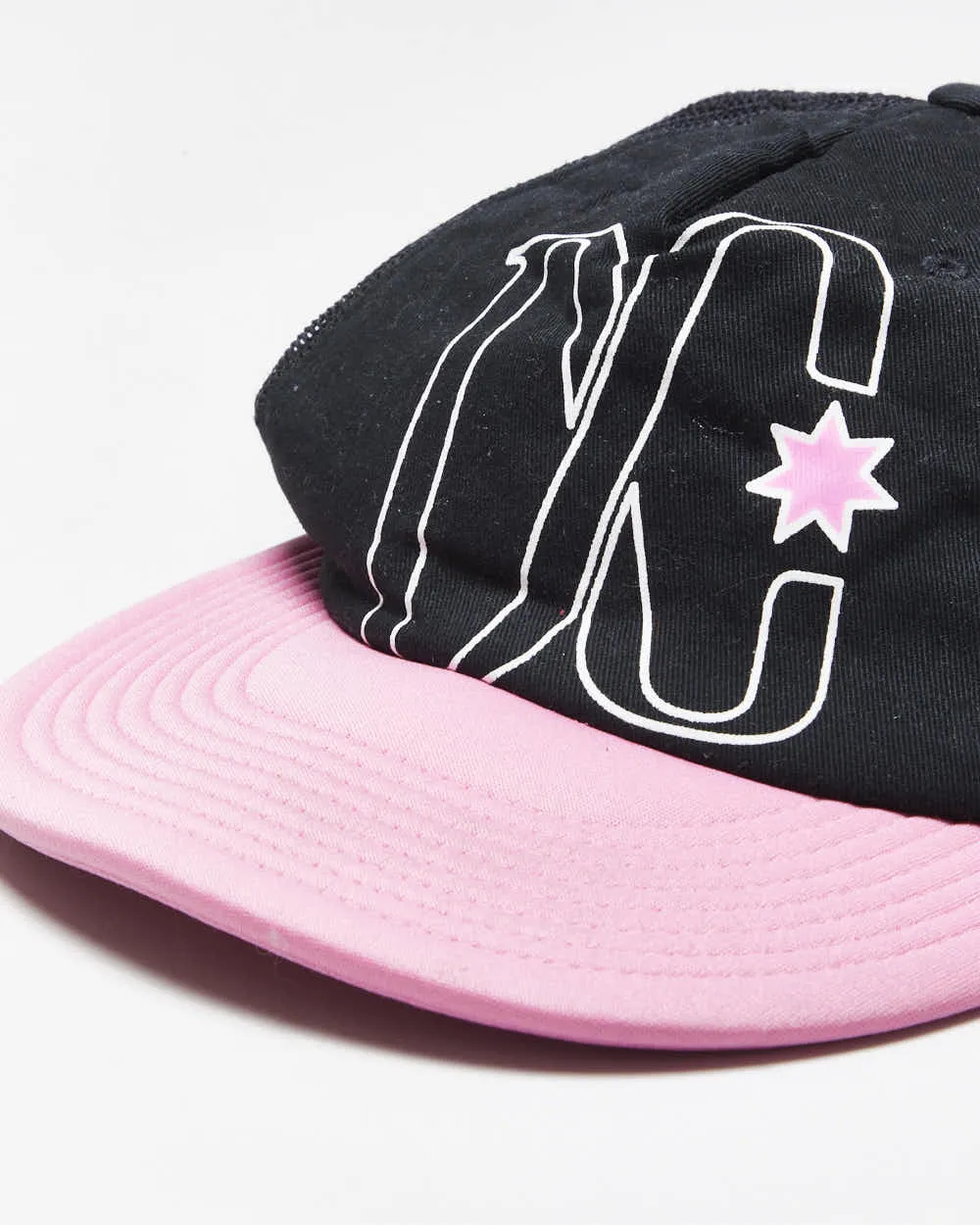 Vintage Y2k 00s DC Shoe Co Trucker Hat - O/S sold by Rokit product image thumbnail 4