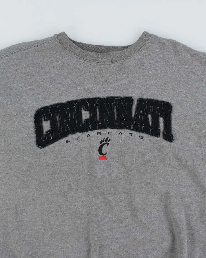 Vintage 2000's Jansport Cincinnati Embroidered Logo Sweatshirt - L sold by Rokit product image thumbnail 3