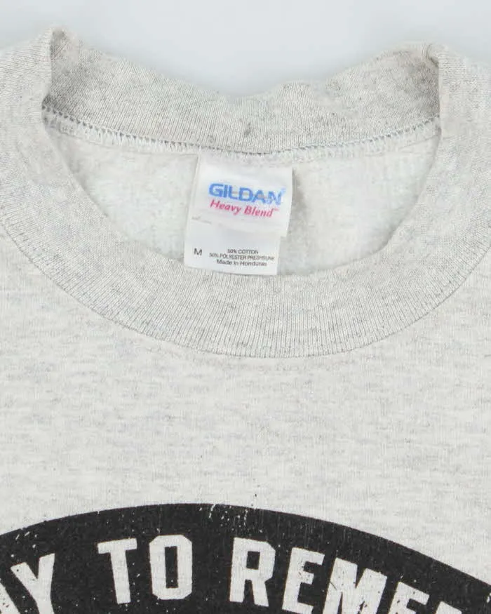 Vintage 2000's A Day to Remember Band Sweatshirt - M sold by Rokit product image thumbnail 5