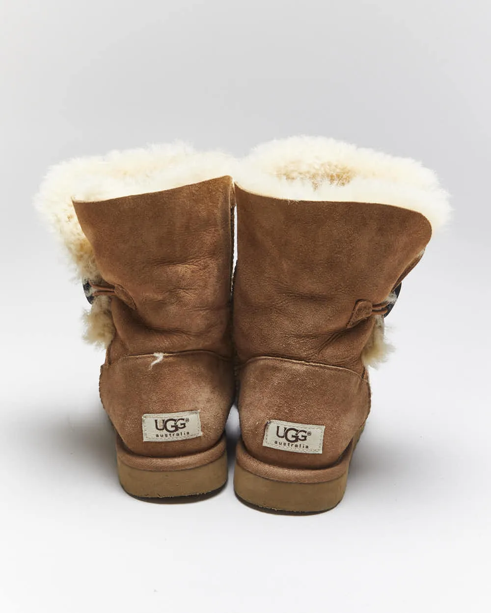 Vintage Y2k 00s UGG Australia Sheepskin Lined Boots - UK6.5 sold by Rokit product image thumbnail 4