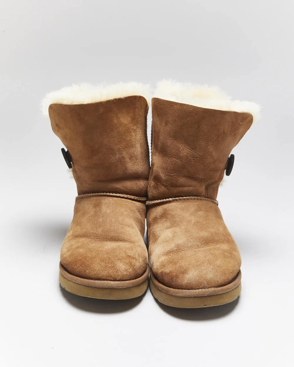 Vintage Y2k 00s UGG Australia Sheepskin Lined Boots - UK6.5 sold by Rokit product image thumbnail 3