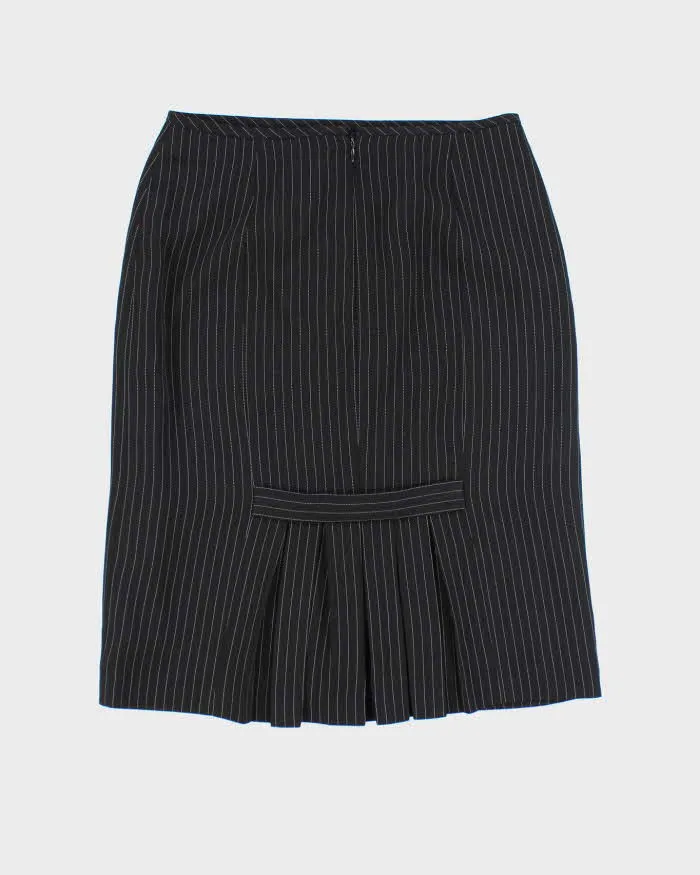 Vintage 00s Tahari Pin Stripe Skirt - XS sold by Rokit product image thumbnail 2