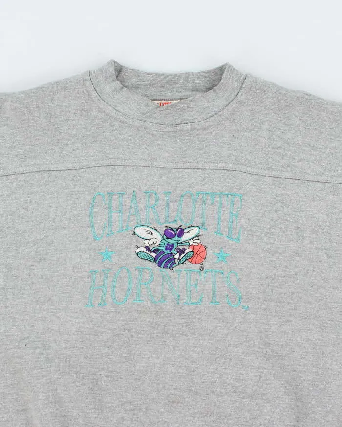 Vintage 2000's Charlotte Hornets NBA Basketball Sweatshirt - M sold by Rokit product image thumbnail 3
