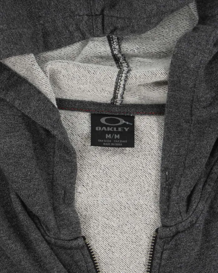 Vintage Y2K Oakley Small Logo Zip Up Hoodie - M sold by Rokit product image thumbnail 5