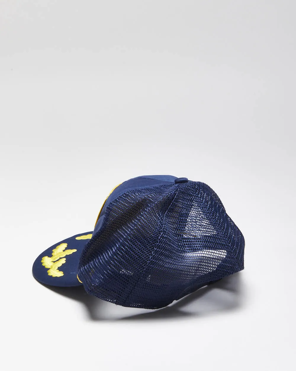 Vintage 90's Hawaii Police Embroidered Trucker Cap - OS sold by Rokit product image thumbnail 2