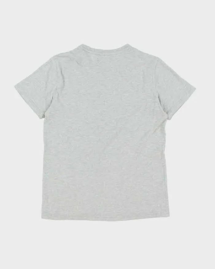 Vintage 2000's Fred Perry Centre Logo T-Shirt - S sold by Rokit product image thumbnail 2