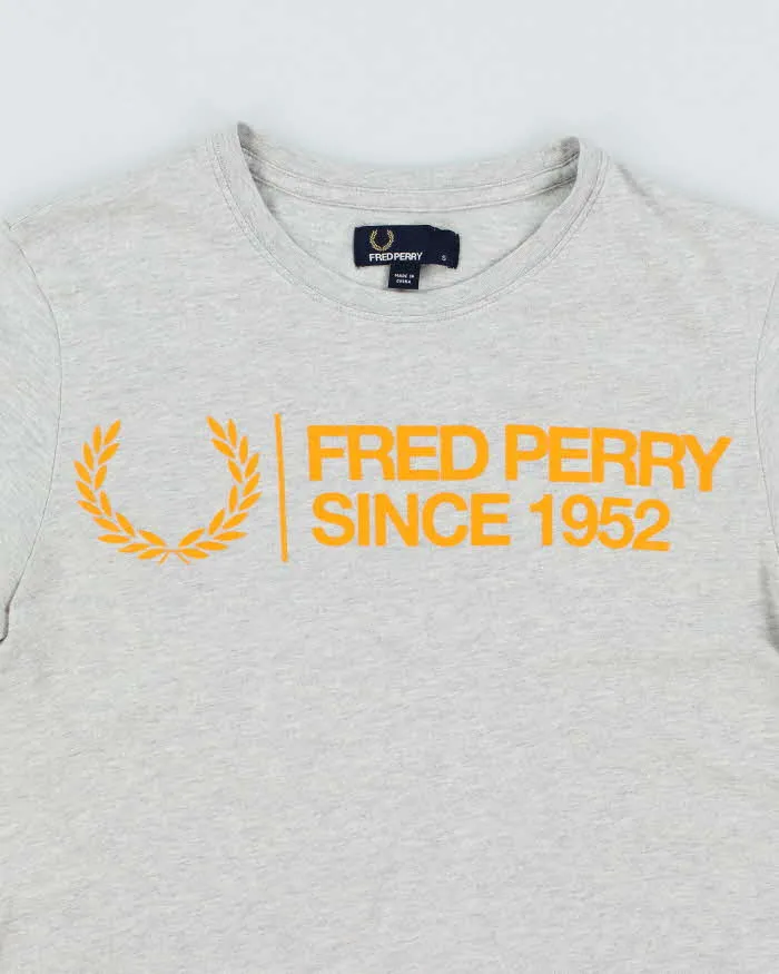 Vintage 2000's Fred Perry Centre Logo T-Shirt - S sold by Rokit product image thumbnail 3