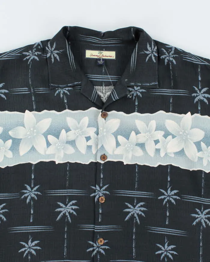 Vintage Tommy Bahama Graphic Print Hawaiian Shirt - L sold by Rokit product image thumbnail 3