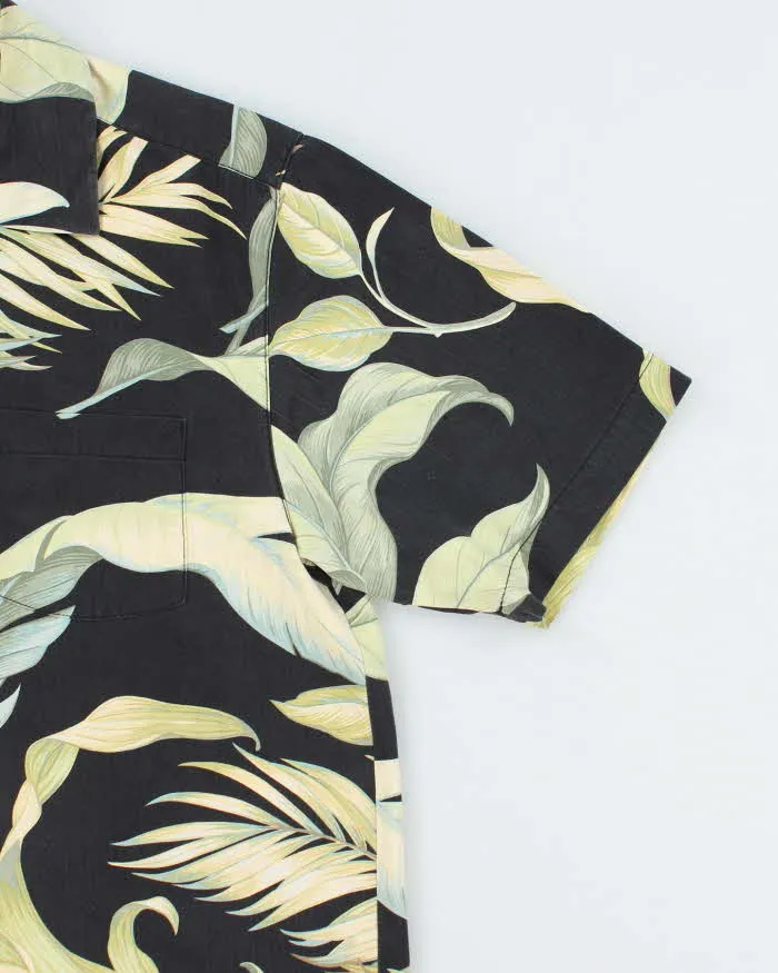 Vintage Tommy Bahama Oversized All Over Print Silk Hawaiian Shirt - S sold by Rokit product image thumbnail 4