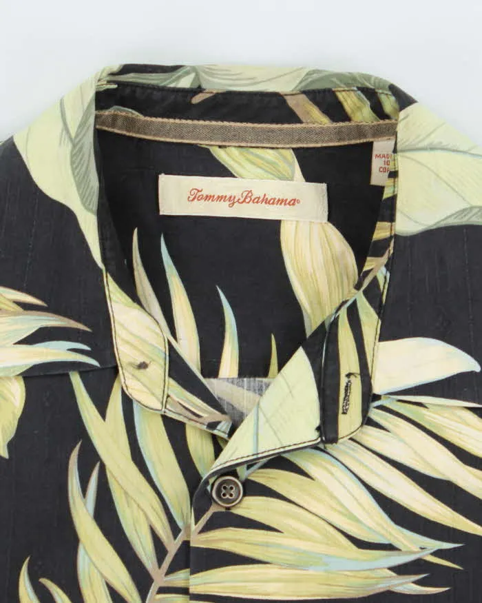 Vintage Tommy Bahama Oversized All Over Print Silk Hawaiian Shirt - S sold by Rokit product image thumbnail 5