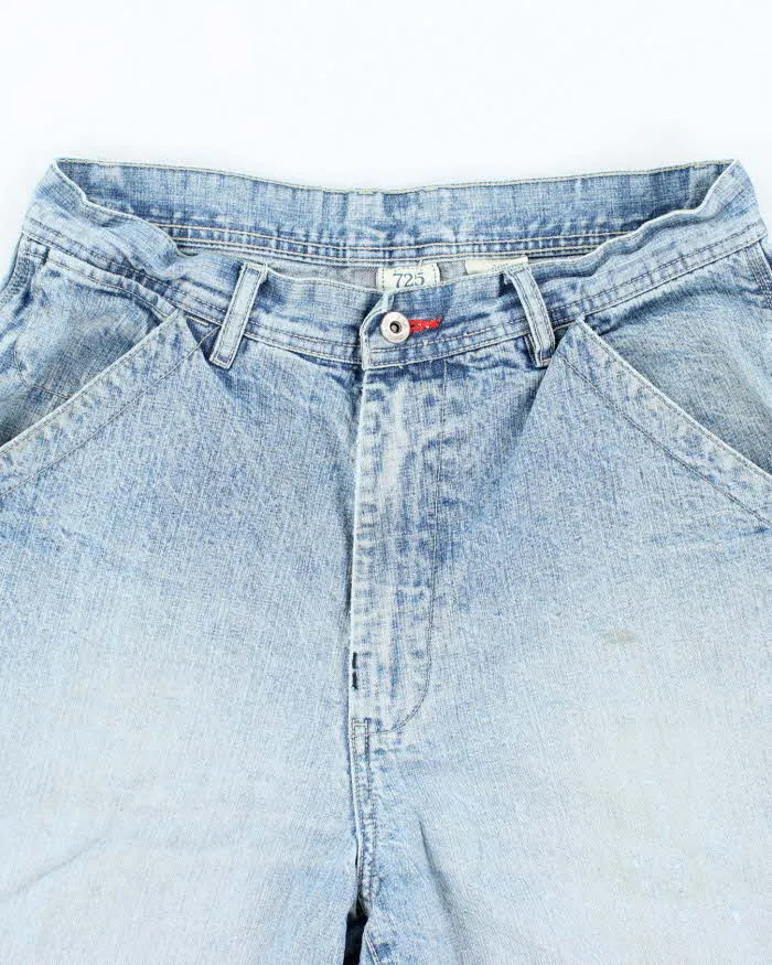 Vintage 725 Medium Wash Wide Leg Denim Shorts - W32 L13 sold by Rokit product image thumbnail 3