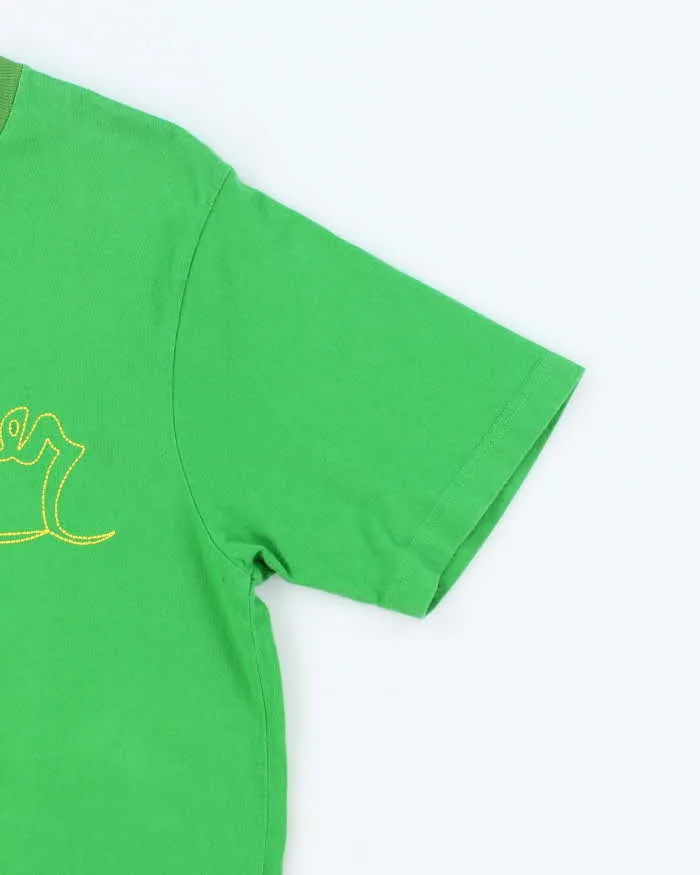 Vintage 2000's Quiksilver Embroidered Logo T-Shirt - L sold by Rokit product image thumbnail 4