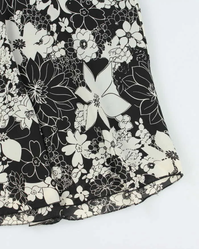 Vintage 00s Lapis Floral Skirt - S sold by Rokit product image thumbnail 5