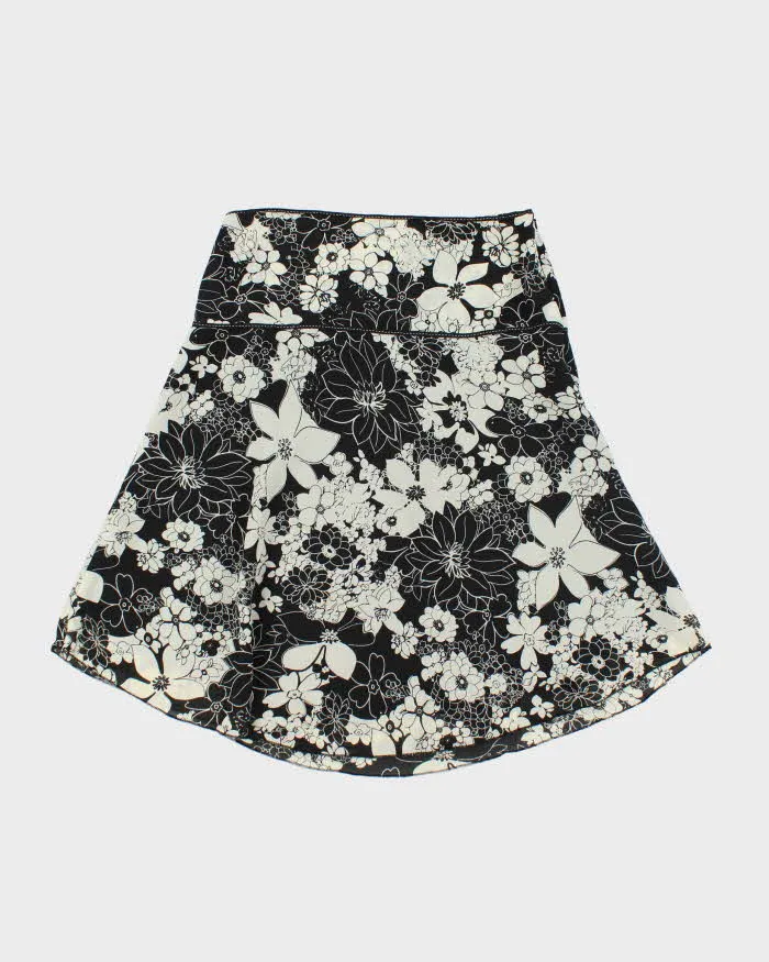 Vintage 00s Lapis Floral Skirt - S sold by Rokit