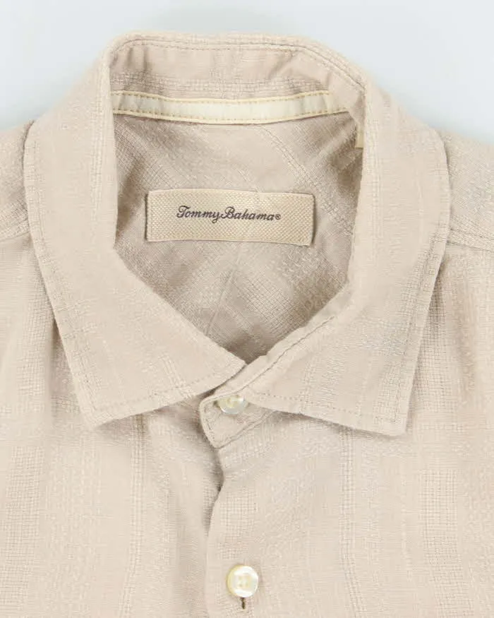 Vintage Tommy Bahama Textured Oversized Hawaiian Shirt - L sold by Rokit product image thumbnail 5