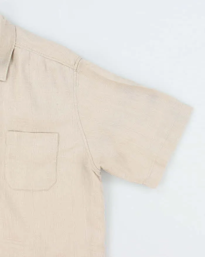 Vintage Tommy Bahama Textured Oversized Hawaiian Shirt - L sold by Rokit product image thumbnail 4