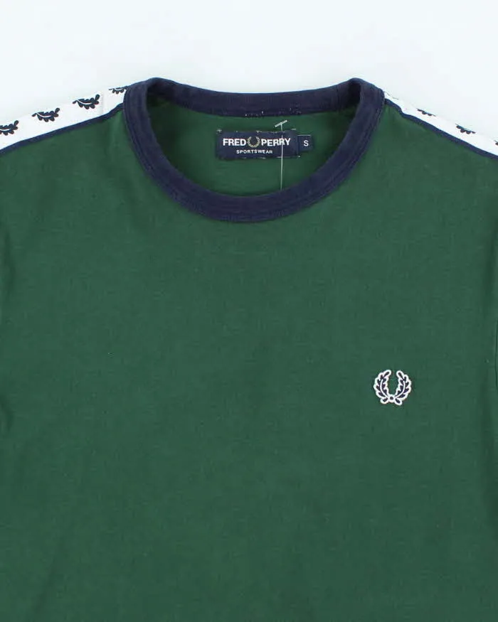 Vintage 2000's Fred Perry Small Crest Logo T-Shirt - S sold by Rokit product image thumbnail 3