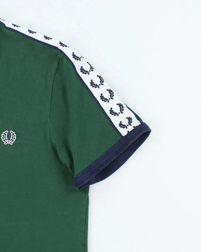 Vintage 2000's Fred Perry Small Crest Logo T-Shirt - S sold by Rokit product image thumbnail 4