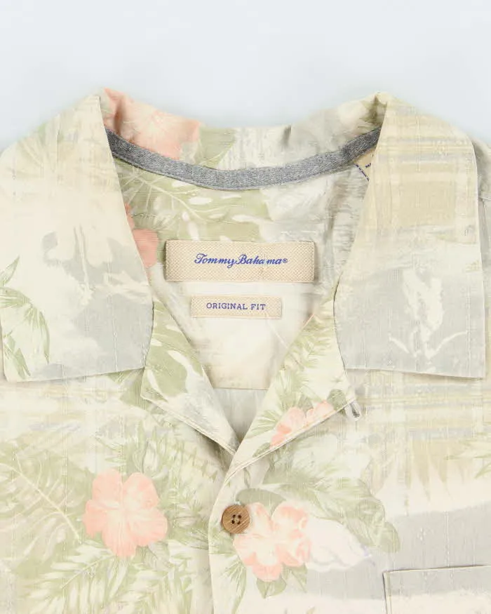 Vintage 2000's Tommy Bahama Silk Floral Print Hawaiian Shirt - L sold by Rokit product image thumbnail 5
