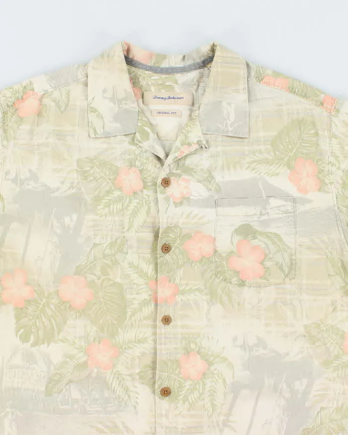 Vintage 2000's Tommy Bahama Silk Floral Print Hawaiian Shirt - L sold by Rokit product image thumbnail 3