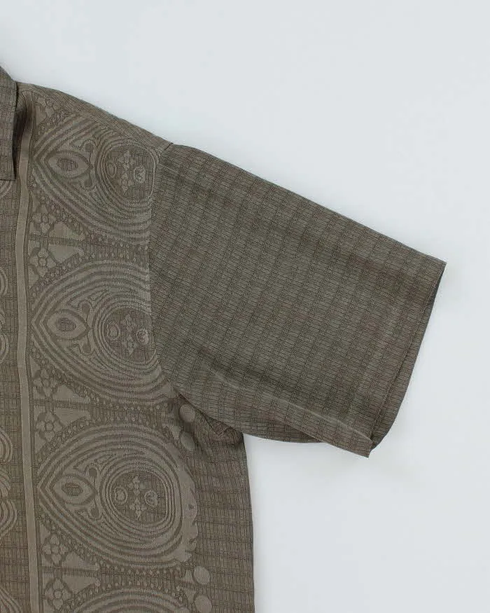 Vintage Tommy Bahama Patterned Silk Hawaiian Shirt - XL sold by Rokit product image thumbnail 4