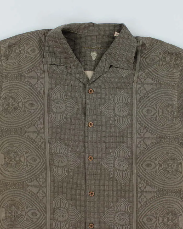 Vintage Tommy Bahama Patterned Silk Hawaiian Shirt - XL sold by Rokit product image thumbnail 3
