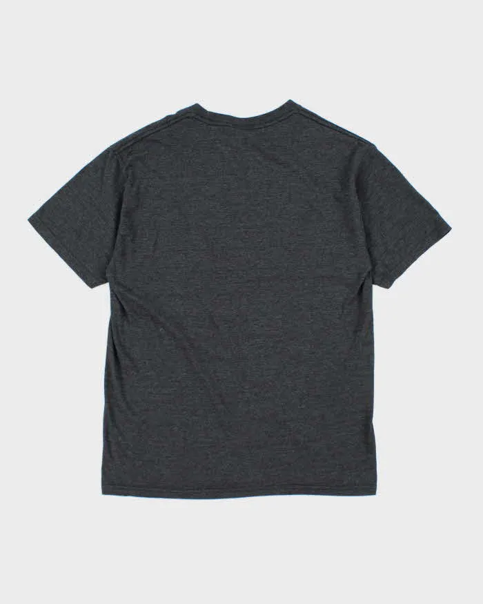 Vintage 2000's Volcom Spell Out Graphic T-Shirt - M sold by Rokit product image thumbnail 2