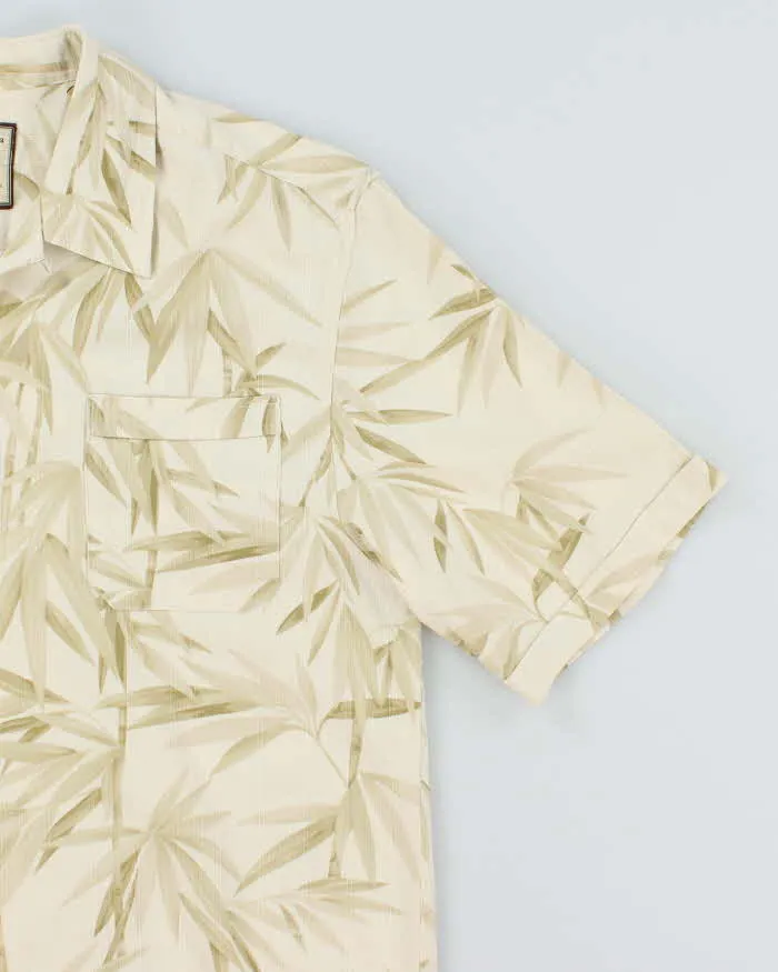 Vintage Jamaica Jaxx Hawaiian Silk Shirt - M sold by Rokit product image thumbnail 4