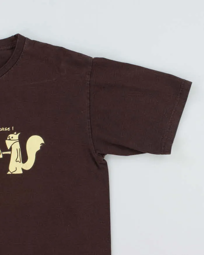 Vintage 2000's Comedy Squirrel Graphic T-Shirt - L sold by Rokit product image thumbnail 4